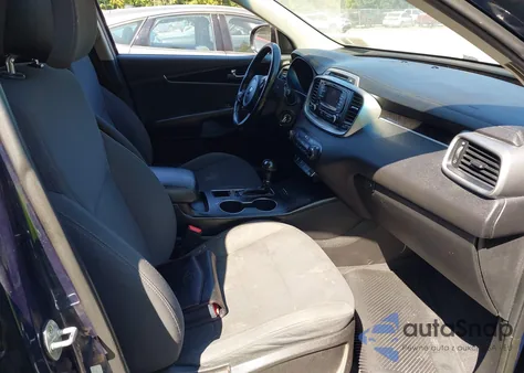 2016 Kia Sorento 2.4L Lx z USA, uszkodzony, nr VIN 5XYPGDA34GG040662